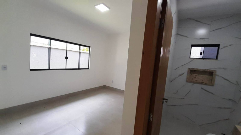 Imagem Casa com 3 Quartos à Venda, 110 m² em Goiânia