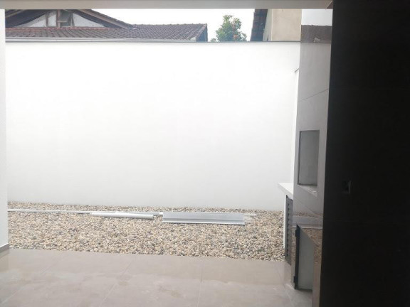Imagem Sobrado com 3 Quartos à Venda, 210 m² em América - Joinville