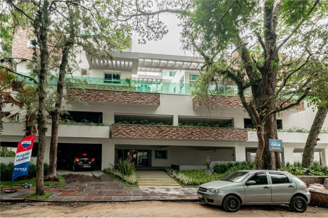 Imagem Imóvel com 3 Quartos à Venda, em Santa Tereza - Porto Alegre Imagem Imóvel com 3 Quartos à Venda, em Santa Tereza - Porto Alegre