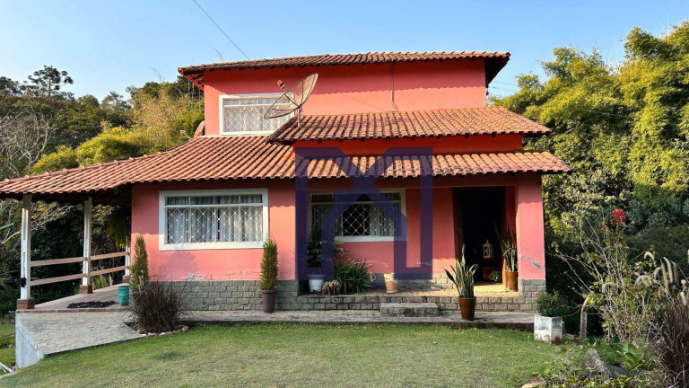 Chácara com 5 Quartos à Venda, 170 m² em São Pedro - Itajubá