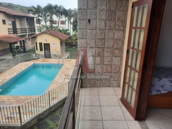 Imagem Casa de Condomínio com 2 Quartos à Venda, 111 m²