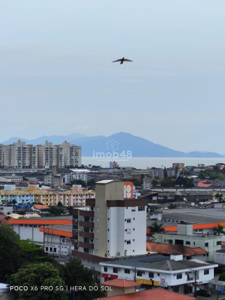 Imagem Apartamento com 2 Quartos à Venda, 70 m² em Areias - São José