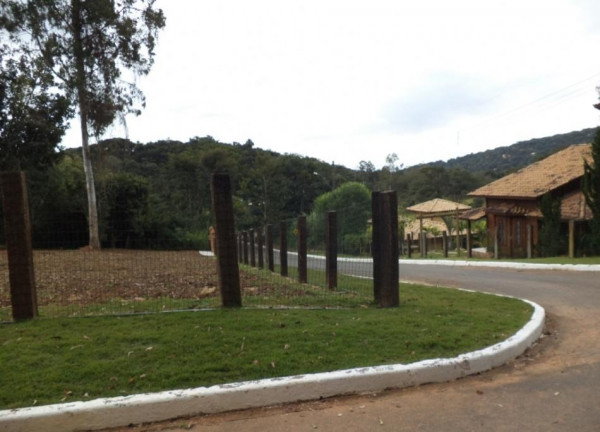 Imagem Casa de Condomínio com 3 Quartos à Venda, 300 m² em Condominio Jardins - Brumadinho Imagem Casa de Condomínio com 3 Quartos à Venda, 300 m² em Condominio Jardins - Brumadinho