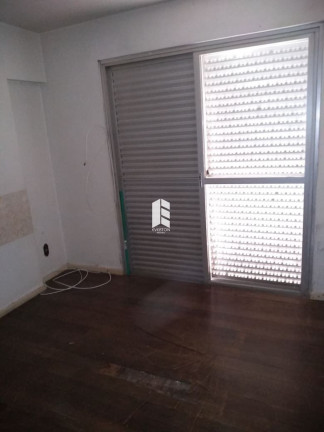 Imagem Apartamento com 5 Quartos à Venda,  em Centro - Santa Maria