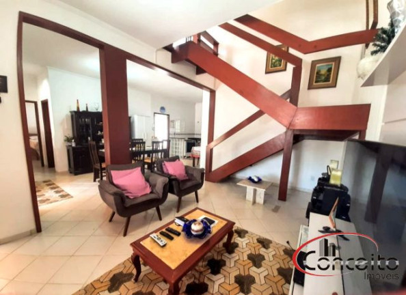 Imagem Casa com 3 Quartos à Venda, 300 m² em Parque Vivamar - Ubatuba Imagem Casa com 3 Quartos à Venda, 300 m² em Parque Vivamar - Ubatuba