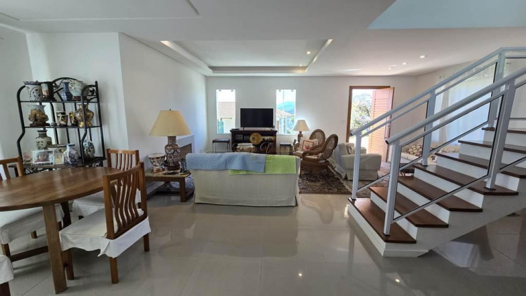 Imagem Casa com 3 Quartos à Venda, 183 m² em Parque Do Imbui - Teresópolis