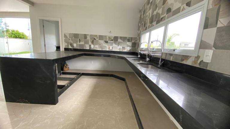 Imagem Casa de Condomínio com 4 Quartos à Venda, 306 m² em Serra