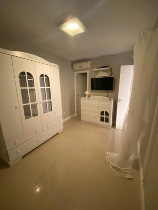Imagem Casa de Condomínio com 5 Quartos para Alugar, 380 m² em Barra Da Tijuca - Rio De Janeiro