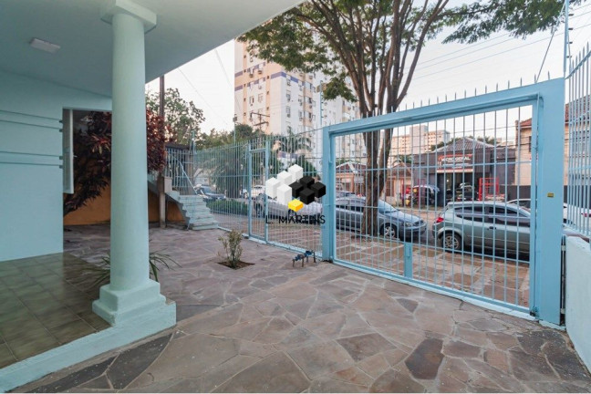 Imagem Casa com 6 Quartos à Venda, 190 m² em Santana - Porto Alegre