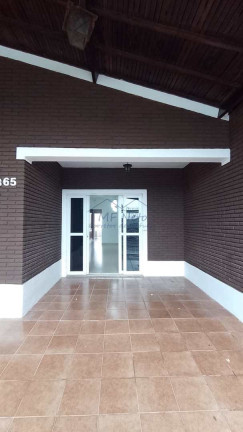 Imagem Casa com 3 Quartos à Venda, 300 m² em Vila Pinheiro - Pirassununga Imagem Casa com 3 Quartos à Venda, 300 m² em Vila Pinheiro - Pirassununga