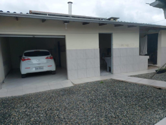 Imagem Casa com 3 Quartos à Venda, em Cedro - Camboriú Imagem Casa com 3 Quartos à Venda, em Cedro - Camboriú