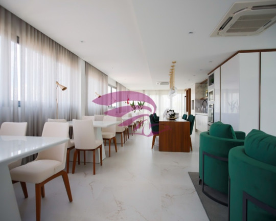 Imagem Imóvel com 2 Quartos à Venda, 84 m² em Mercês - Curitiba Imagem Imóvel com 2 Quartos à Venda, 84 m² em Mercês - Curitiba