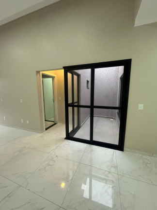 Imagem Casa com 3 Quartos à Venda, 90 m² em Universitário - Cascavel