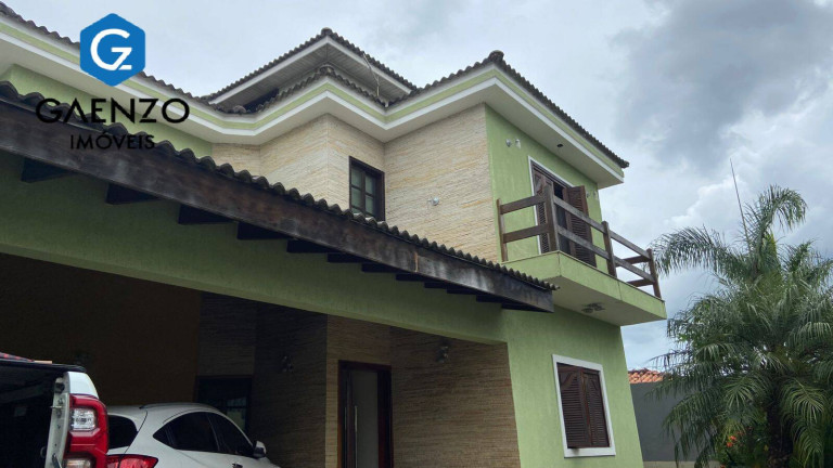 Imagem Casa com 3 Quartos à Venda, 450 m² em Gramado - Cotia Imagem Casa com 3 Quartos à Venda, 450 m² em Gramado - Cotia