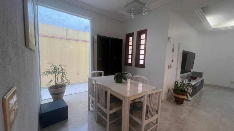 Imagem Sobrado com 3 Quartos à Venda, 260 m² em Boqueirão - Santos Imagem Sobrado com 3 Quartos à Venda, 260 m² em Boqueirão - Santos