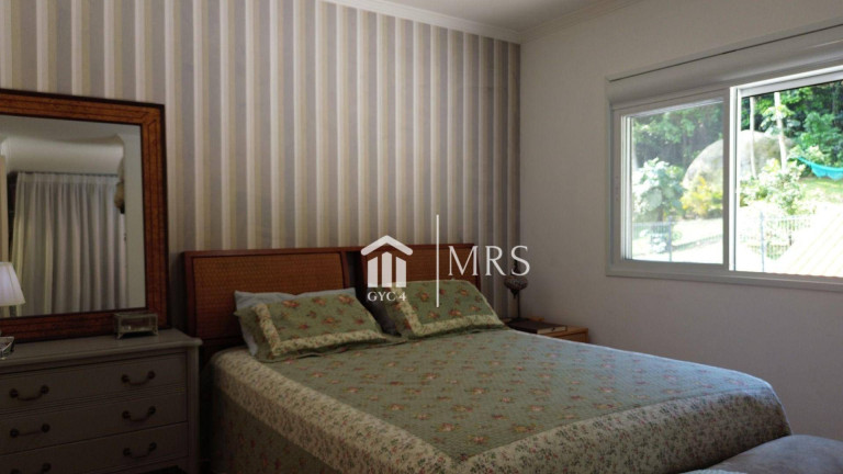 Imagem Imóvel com 3 Quartos à Venda, 190 m² em Alpes Da Cantareira - Mairiporã