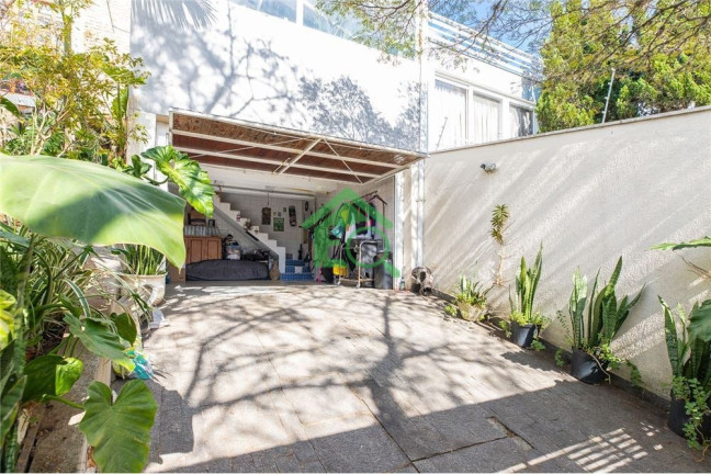 Casa com 3 Quartos à Venda, 226 m² em Chácara Monte Alegre - São Paulo