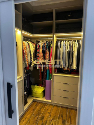 Imagem Casa com 3 Quartos à Venda, 360 m² em Jardim Novo Mundo - Jundiaí Imagem Casa com 3 Quartos à Venda, 360 m² em Jardim Novo Mundo - Jundiaí