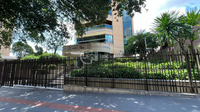 Imagem Imóvel com 5 Quartos à Venda, 591 m² em Centro - Campo Grande Imagem Imóvel com 5 Quartos à Venda, 591 m² em Centro - Campo Grande