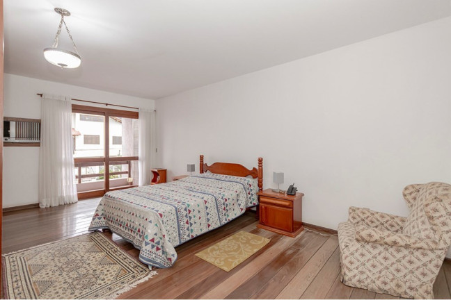 Imagem Casa com 4 Quartos à Venda, 388 m² em Jardim Itu - Porto Alegre Imagem Casa com 4 Quartos à Venda, 388 m² em Jardim Itu - Porto Alegre