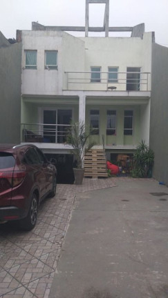 Sobrado com 2 Quartos à Venda ou Locação, 230 m² em Jardim Dos Ipês - Suzano
