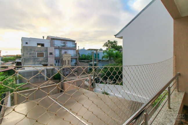 Imagem Casa com 3 Quartos à Venda, 120 m² em Guarujá - Porto Alegre