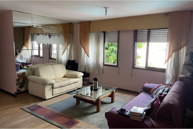 Imóvel com 3 Quartos à Venda,  em Passo Da Areia - Porto Alegre