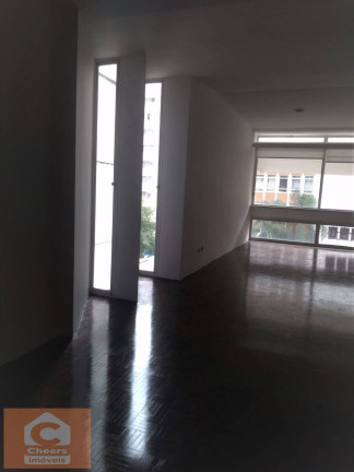 Apartamento com 3 Quartos para Alugar, 190 m² em Jardim América - São Paulo