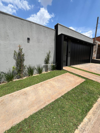 Casa com 3 Quartos à Venda, 127 m²