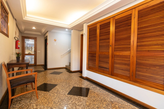 Imagem Imóvel com 2 Quartos à Venda, em Petrópolis - Porto Alegre Imagem Imóvel com 2 Quartos à Venda, em Petrópolis - Porto Alegre