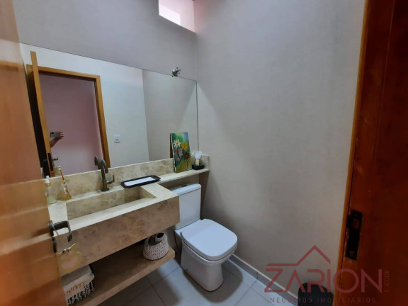Imagem Casa com 4 Quartos à Venda, 166 m² em Centro - Taubaté Imagem Casa com 4 Quartos à Venda, 166 m² em Centro - Taubaté