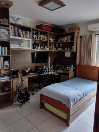 Imagem Casa com 3 Quartos à Venda, 302 m² em Itatiba Imagem Casa com 3 Quartos à Venda, 302 m² em Itatiba