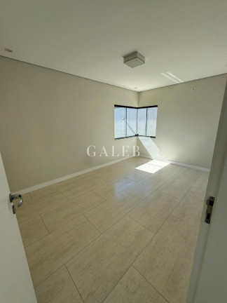 Imagem Casa com 3 Quartos à Venda, 399 m² em Vila Petrópolis - Atibaia Imagem Casa com 3 Quartos à Venda, 399 m² em Vila Petrópolis - Atibaia