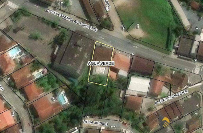 Imagem Casa com 2 Quartos à Venda, 155 m² em Asilo - Blumenau Imagem Casa com 2 Quartos à Venda, 155 m² em Asilo - Blumenau