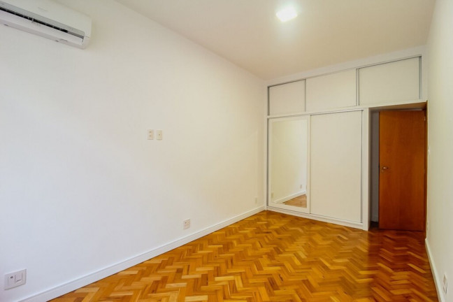 Imagem Imóvel com 2 Quartos à Venda, 75 m² em Botafogo - Rio De Janeiro Imagem Imóvel com 2 Quartos à Venda, 75 m² em Botafogo - Rio De Janeiro