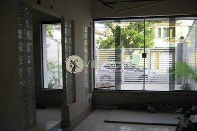 Imagem Casa com 4 Quartos à Venda, 260 m² em Gonzaga - Santos