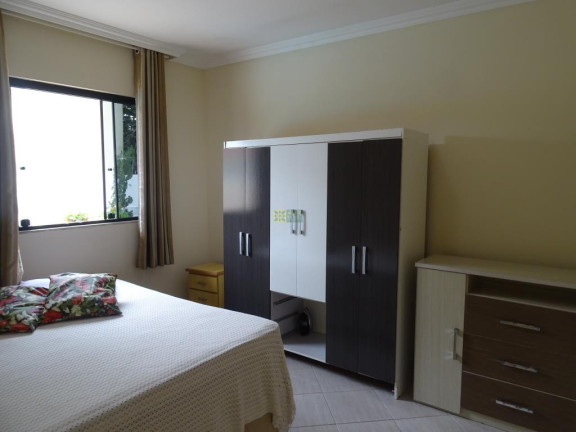 Imagem Casa com 2 Quartos para Alugar ou Temporada, 80 m² em Centro - Porto Belo Imagem Casa com 2 Quartos para Alugar ou Temporada, 80 m² em Centro - Porto Belo
