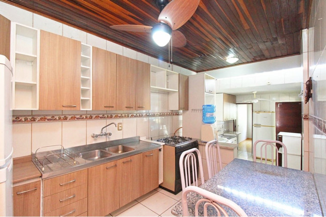 Imagem Casa com 3 Quartos à Venda, 289 m² em Petrópolis - Porto Alegre