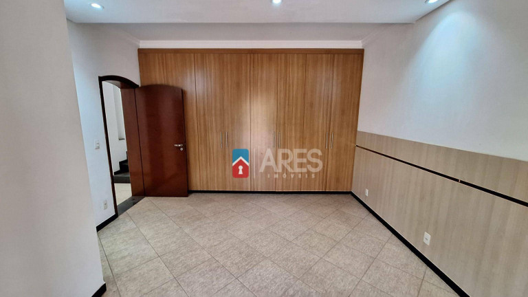 Imagem Casa com 3 Quartos para Alugar, 400 m² em Werner Plaas - Americana Imagem Casa com 3 Quartos para Alugar, 400 m² em Werner Plaas - Americana