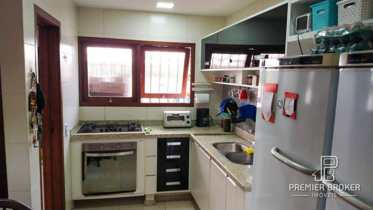 Imagem Casa com 4 Quartos à Venda, 163 m² em Alto - Teresópolis