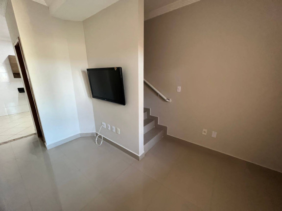 Imagem Casa com 2 Quartos à Venda, 50 m² em Solemar - Praia Grande