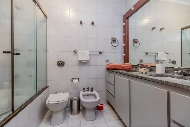 Imagem Casa com 4 Quartos à Venda, 310 m² em Moema - São Paulo Imagem Casa com 4 Quartos à Venda, 310 m² em Moema - São Paulo