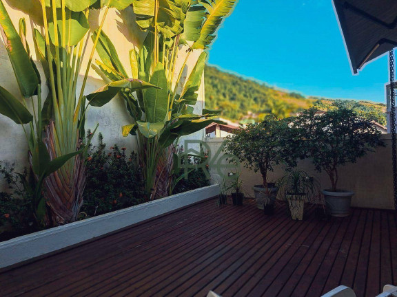 Casa com 3 Quartos à Venda, 300 m² em Praia Do Jardim - Angra Dos Reis