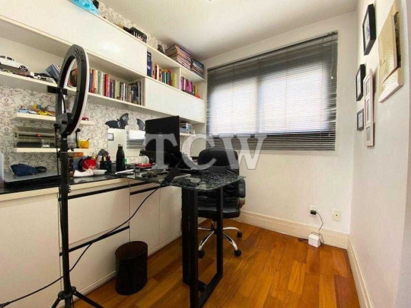 Imagem Apartamento com 3 Quartos à Venda, 133 m² em Aclimação - São Paulo