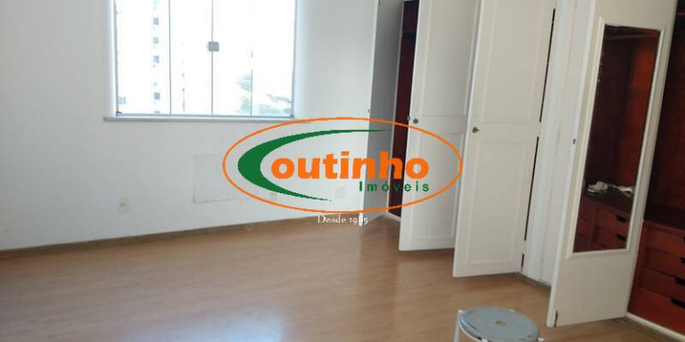 Imagem Apartamento com 5 Quartos à Venda, 294 m² em Tijuca - Rio De Janeiro Imagem Apartamento com 5 Quartos à Venda, 294 m² em Tijuca - Rio De Janeiro
