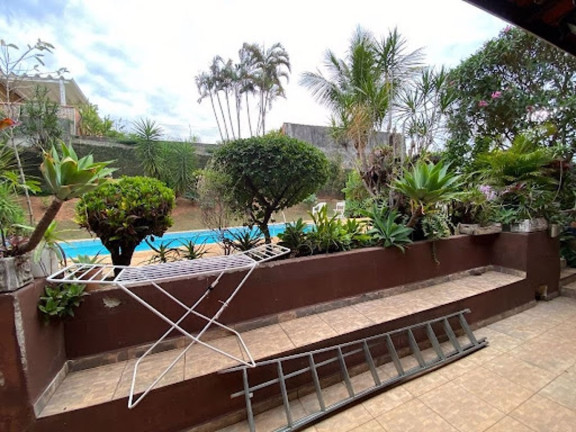Imagem Casa com 3 Quartos à Venda, 210 m² em Retiro Das Fontes - Atibaia