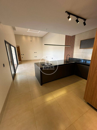 Imagem Casa com 3 Quartos à Venda, 360 m² em Setor Cristina Ii - Trindade