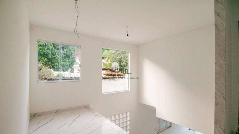 Imagem Casa com 4 Quartos à Venda, 222 m² em Piratininga - Niterói Imagem Casa com 4 Quartos à Venda, 222 m² em Piratininga - Niterói