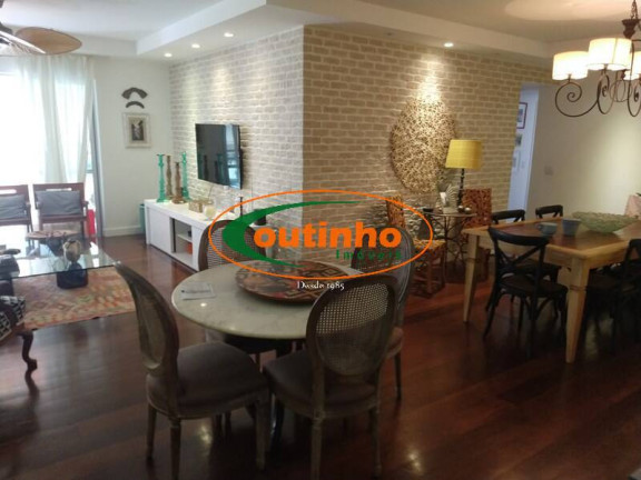 Imagem Apartamento com 4 Quartos à Venda, 155 m² em Tijuca - Rio De Janeiro Imagem Apartamento com 4 Quartos à Venda, 155 m² em Tijuca - Rio De Janeiro