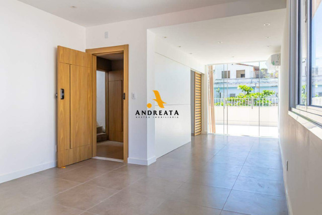 Imagem Cobertura com 3 Quartos à Venda, 237 m² em Copacabana - Rio De Janeiro